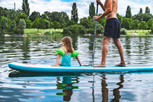 Laden Sie das Bild in den Galerie-Viewer, Schwimmflügel aus BIO-TPU Grünflügel ab 1-6 Jahre 11-30 Kg 